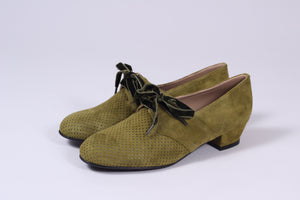1940'er vintage style Oxford sko i ruskind med snøre - Lav hæl - Støvet grøn - Esther
