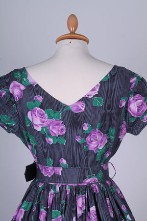 Solgt vintage tøj - Blomstret sommerkjole 1950. S - Solgt - Vintage Divine - 8