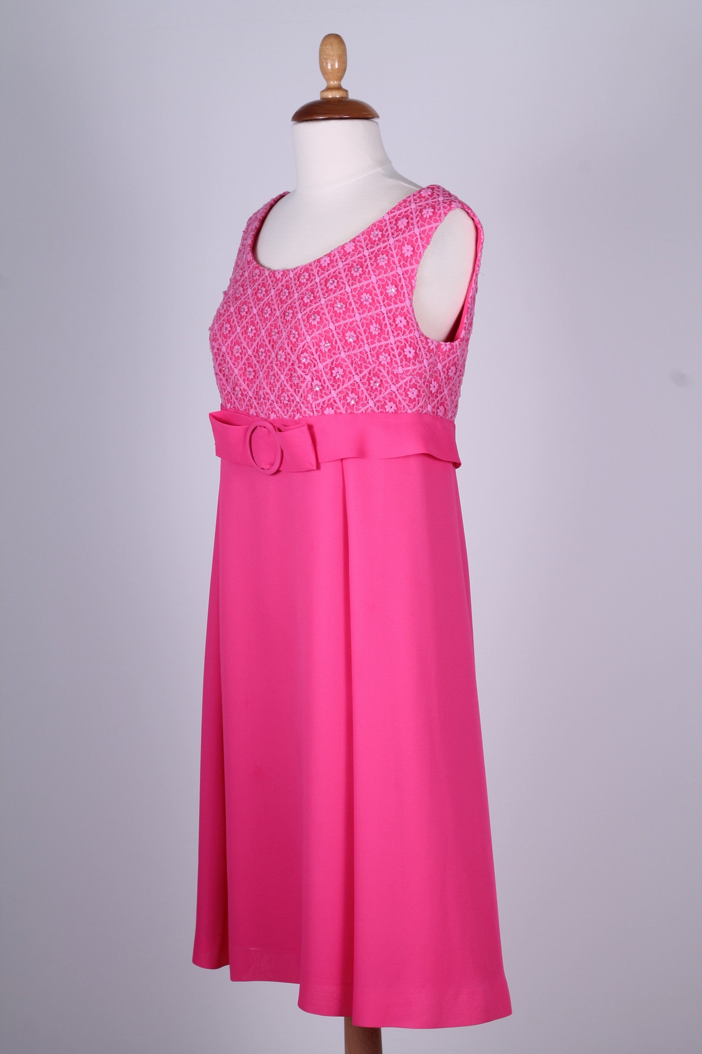 Solgt vintage tøj - Pink cocktailkjole 1960. S-M - Solgt - Vintage Divine - 5