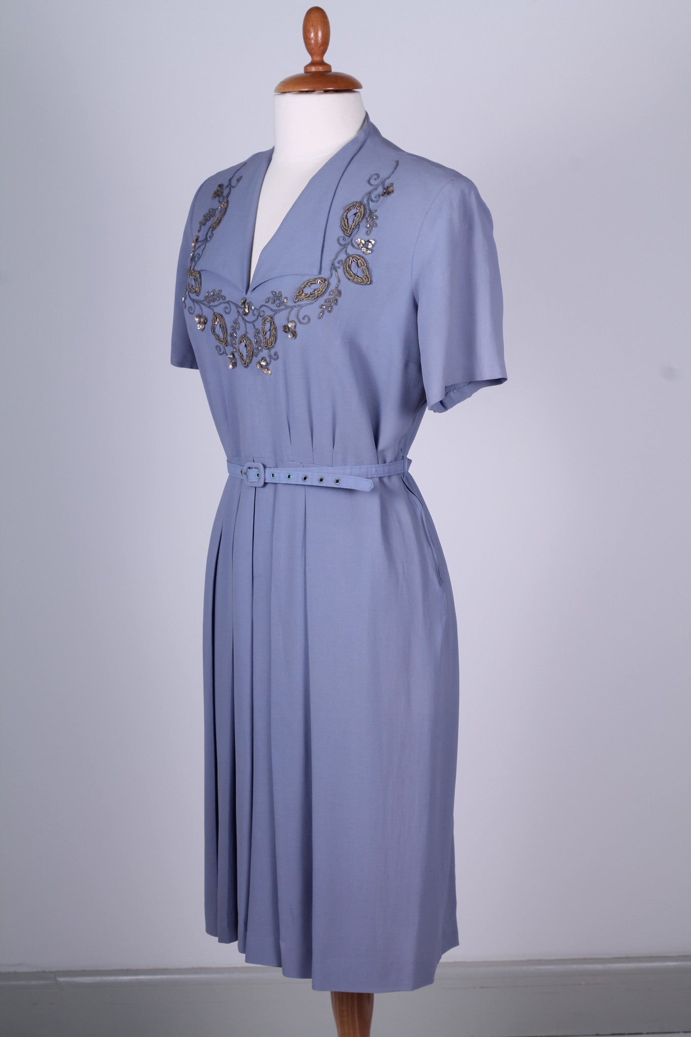 Solgt vintage tøj - Kjole fra Fonnesbech 1940. L - Solgt - Vintage Divine - 2