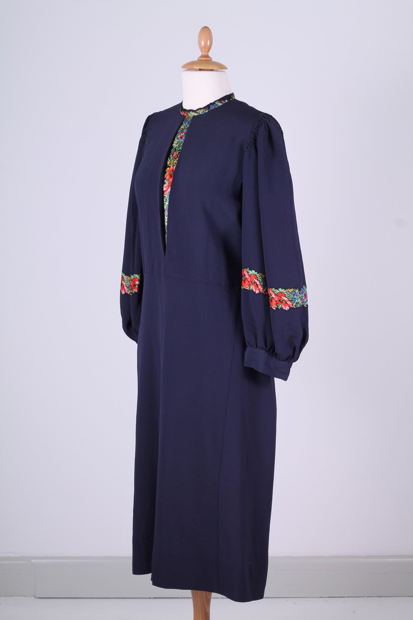 Solgt vintage tøj - Kjole i silke 1930. M - Solgt - Vintage Divine - 2