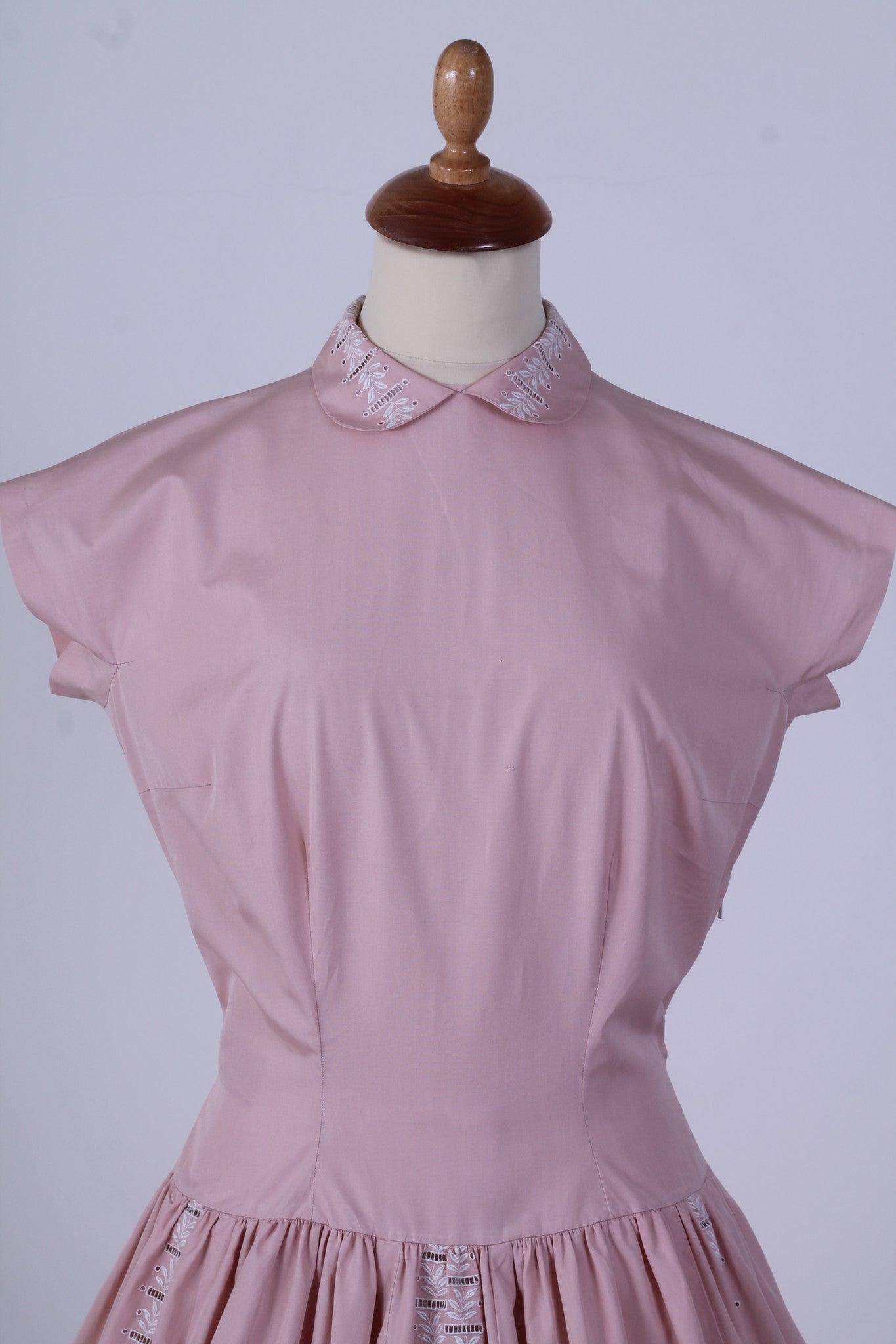 Solgt vintage tøj - Rosa selskabskjole 1950. S - Solgt - Vintage Divine - 4