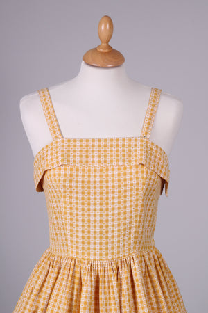 Gul sommerkjole med hjertemønster og jakke 1950. S
