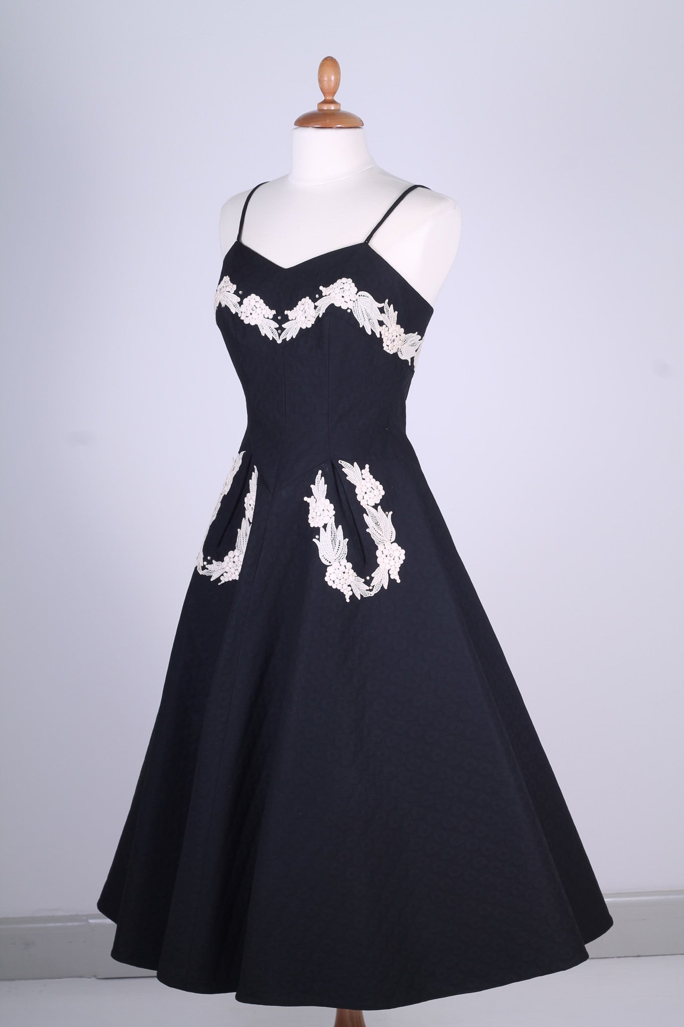 Solgt vintage tøj - Emma Domb selskabskjole 1950. S - Solgt - Vintage Divine - 2
