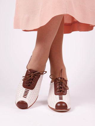 1940'er style pumps  - Brun /Off-White - Lucy