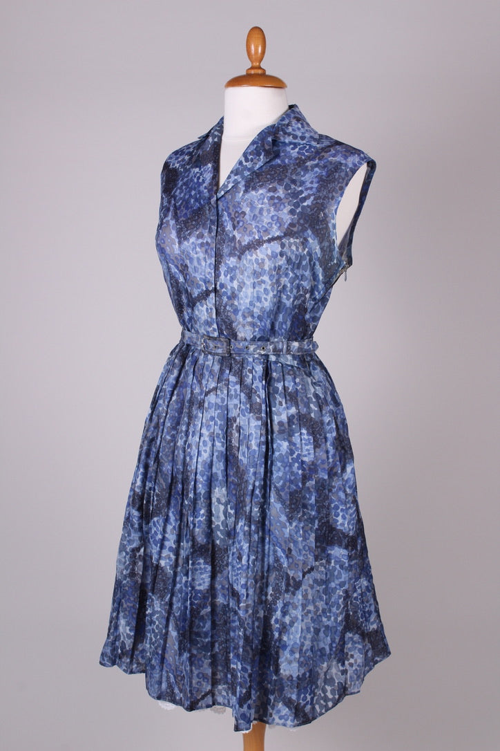 Blå mønstret selskabskjole 1960, M