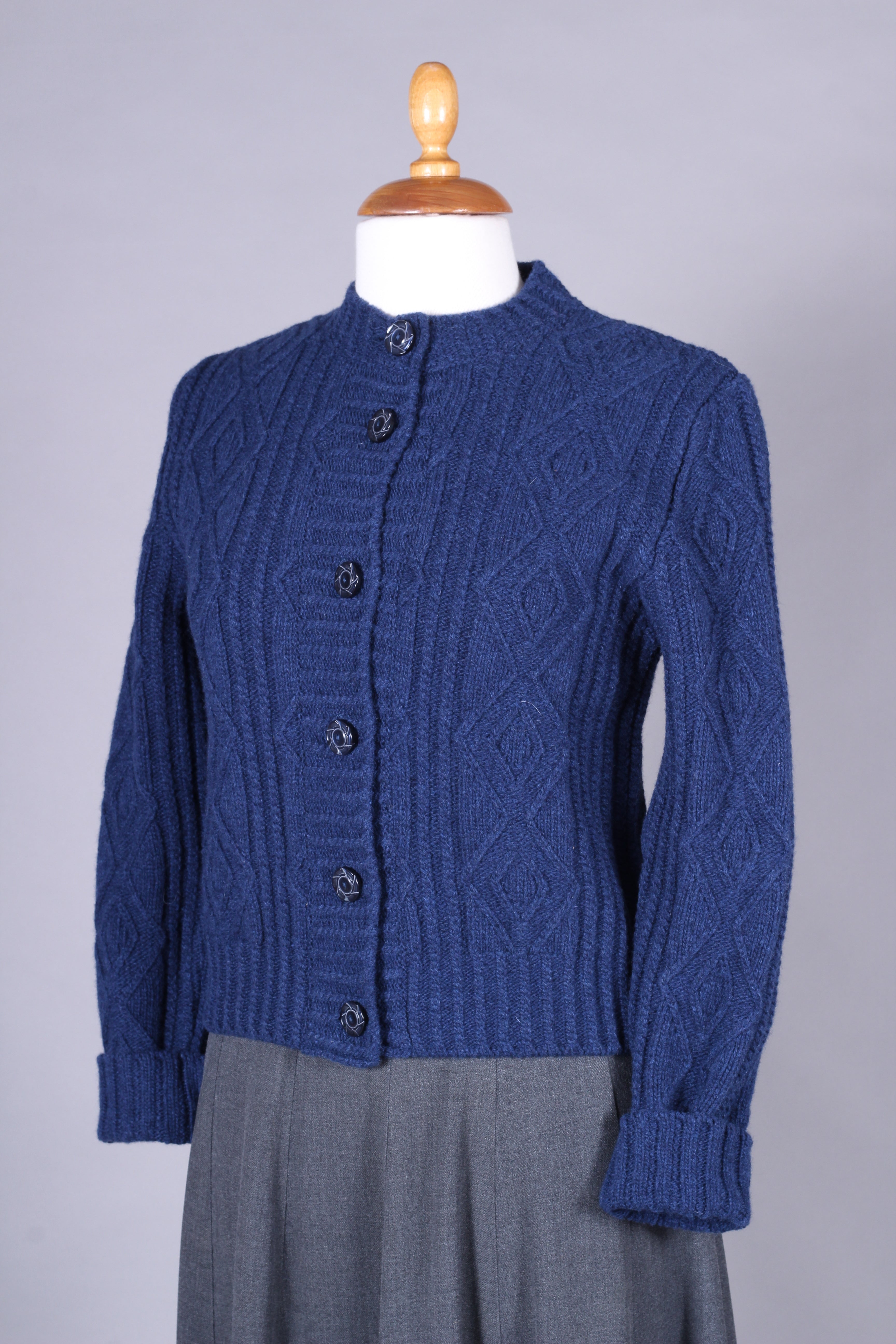 1940’er - tidlig 1960’er - Klassisk vintage style cardigan - Marineblå - Ingrid
