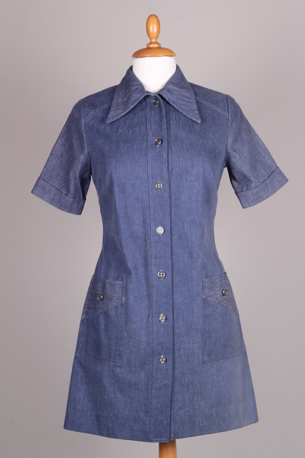 Mørkeblå denim kjole. 1970. S