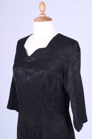 Sort kjole i silkebrokade 1960. XL