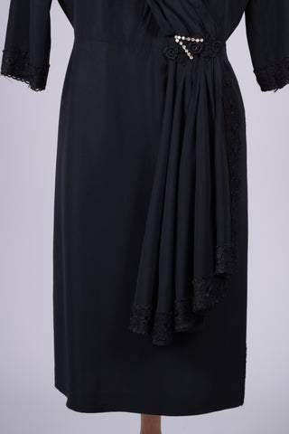 Kjole med flotte detaljer 1940. L-XL