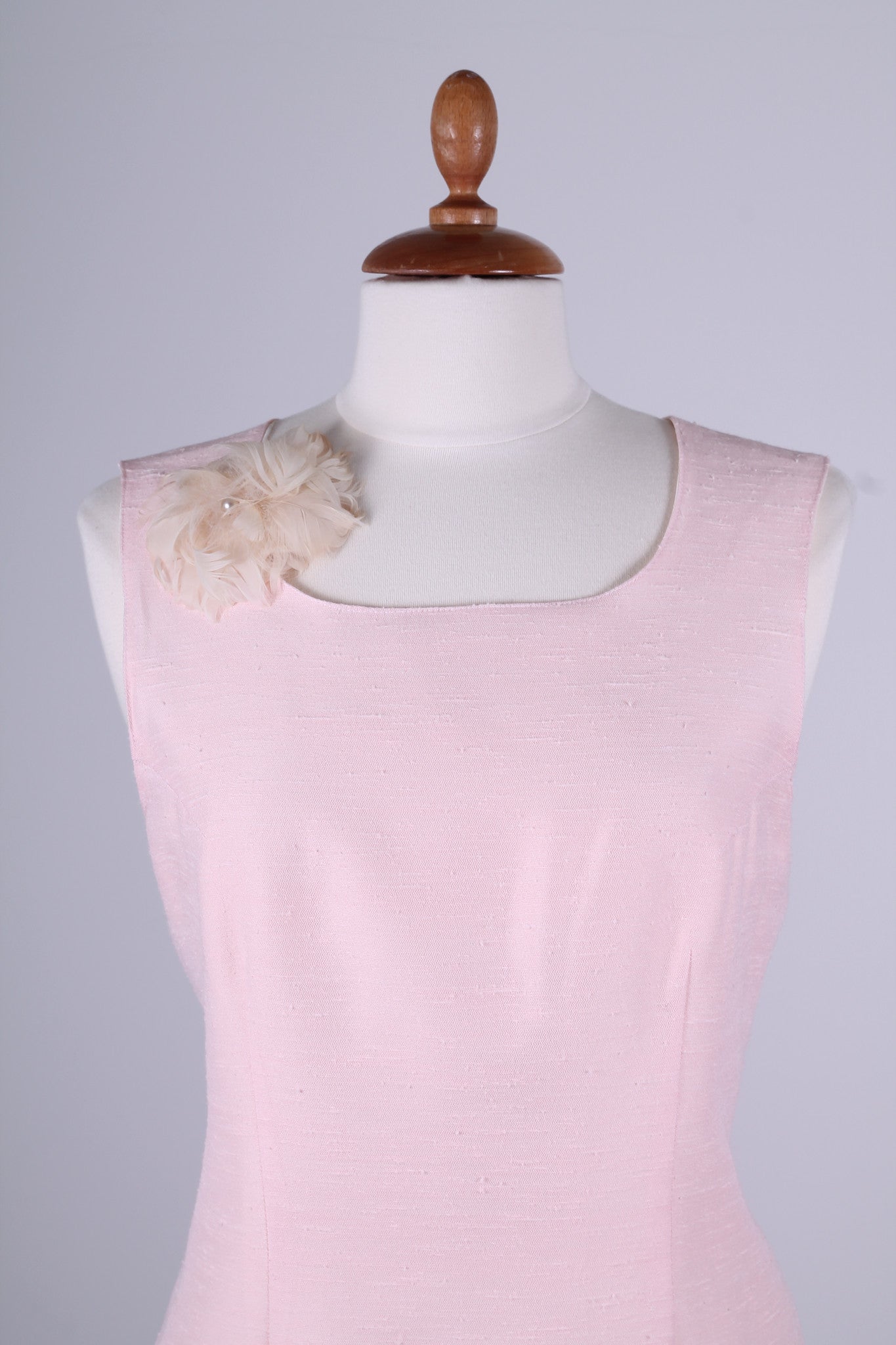 Solgt vintage tøj - Sart rosa cocktailkjole 1960. M - Solgt - Vintage Divine - 3